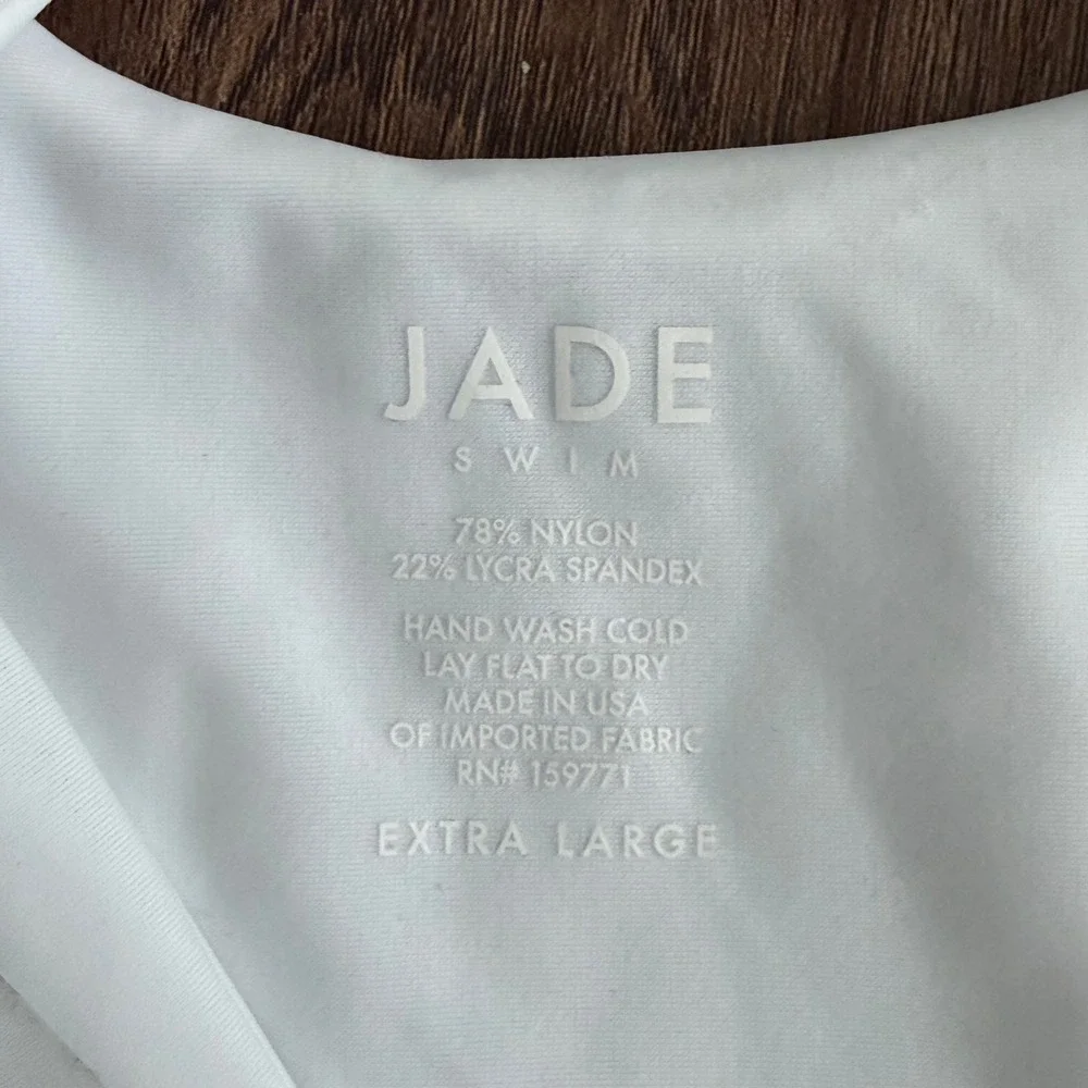 Jade Swim Apex One Piece Halter Cut Out Swimsuit White XL‎ Beach Vacation